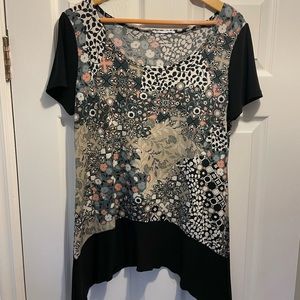 Funky short sleeve shark bite asymmetrical blouse no label stretchy comfortable